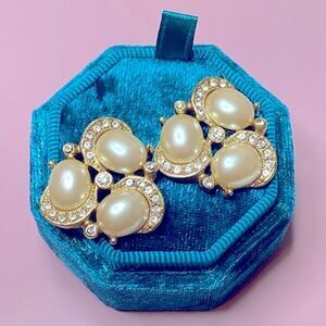 💛 Vintage 1928 Gold Tone Faux Pearl & CZ Earrings